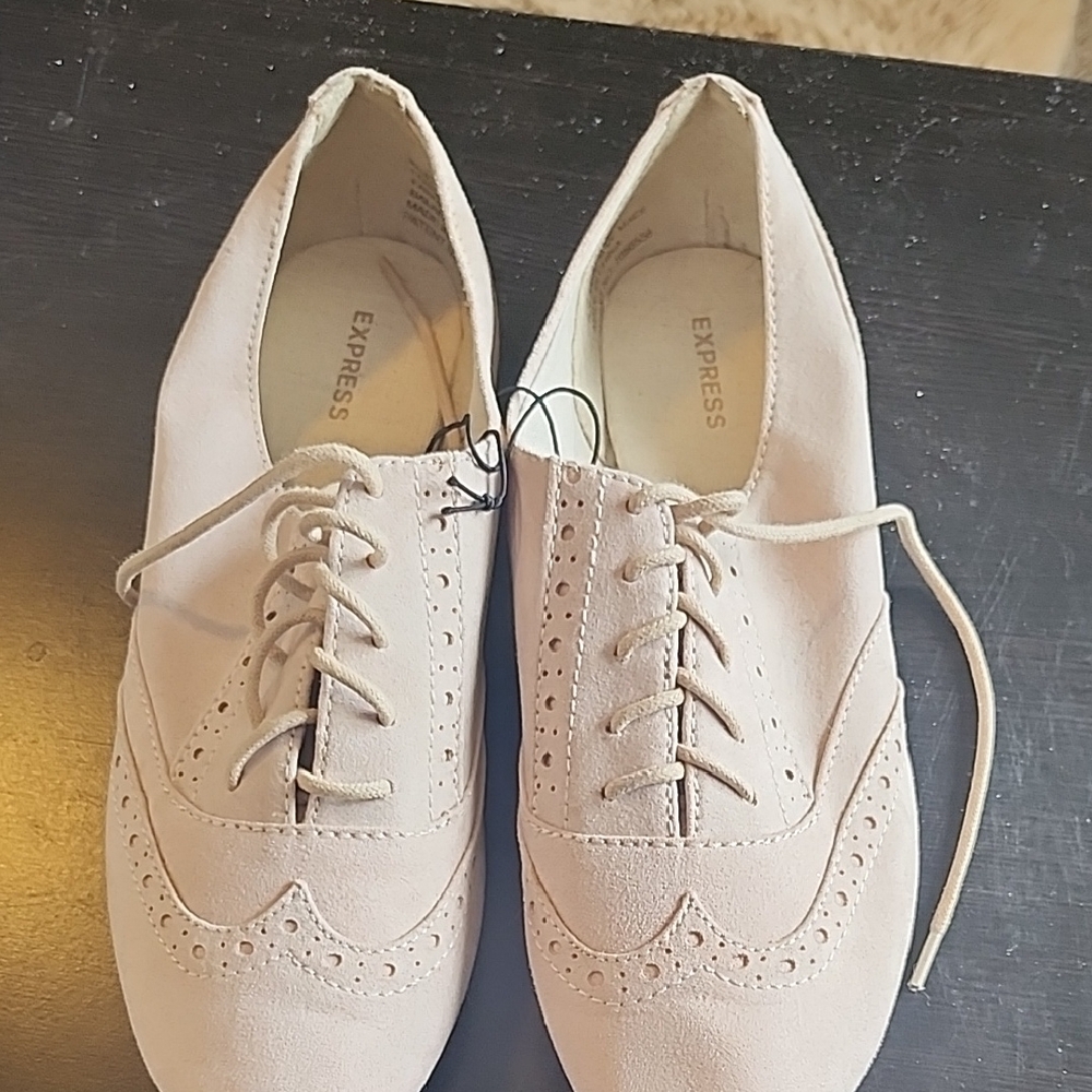 Express Women's Beige Lace-Up Flats